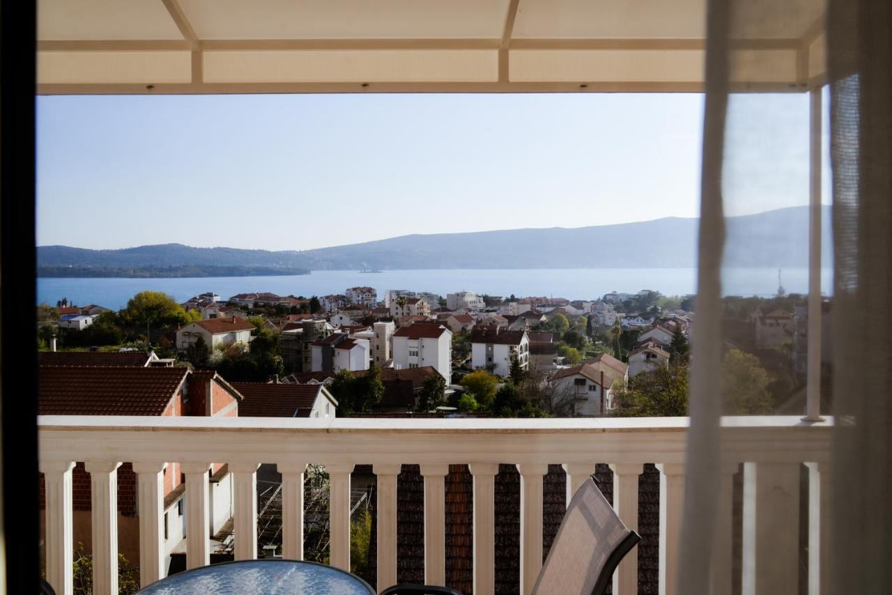 Iker Apartments Tivat Exterior foto