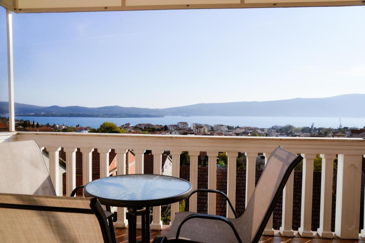 Iker Apartments Tivat Exterior foto